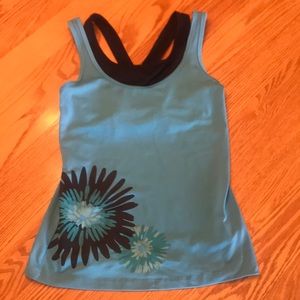 Workout top w bra built in